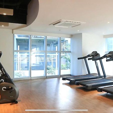 1 Bedroom Condo Uptown Parksuites Bgc, High Floor, Morning Sun Manila Zewnętrze zdjęcie