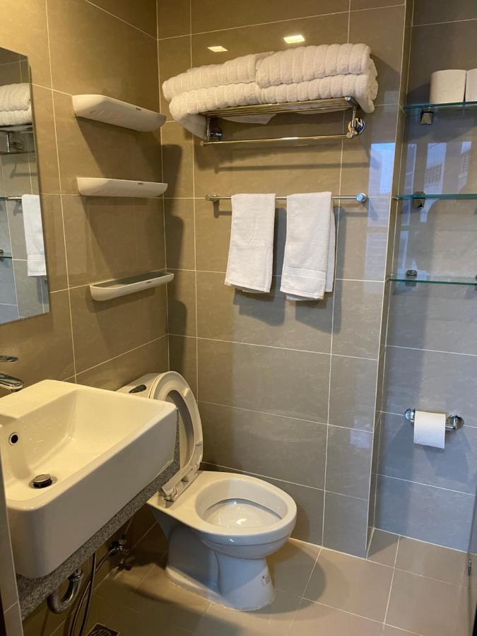 1 Bedroom Condo Uptown Parksuites Bgc, High Floor, Morning Sun Manila Zewnętrze zdjęcie