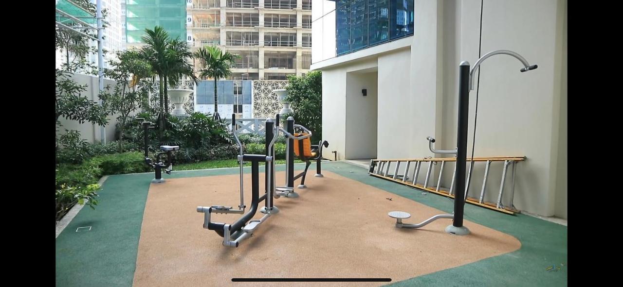 1 Bedroom Condo Uptown Parksuites Bgc, High Floor, Morning Sun Manila Zewnętrze zdjęcie