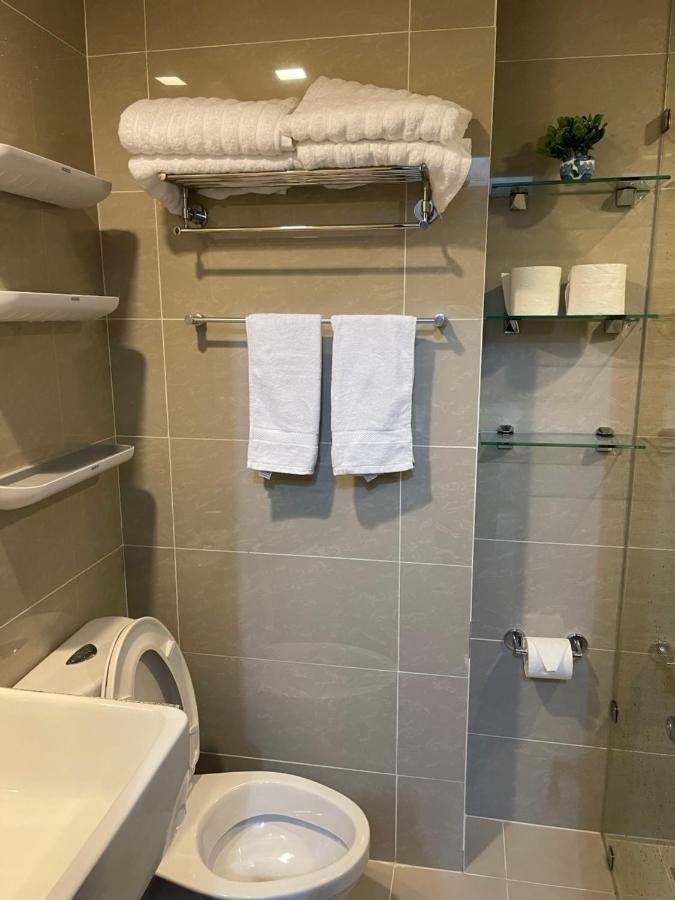 1 Bedroom Condo Uptown Parksuites Bgc, High Floor, Morning Sun Manila Zewnętrze zdjęcie